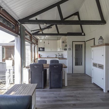 Exquisite Bungalow By The Sea Sint Maartensvlotbrug ภายนอก รูปภาพ