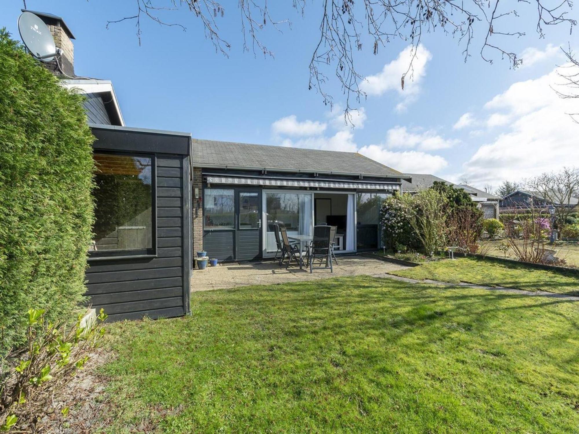 Exquisite Bungalow By The Sea Sint Maartensvlotbrug ภายนอก รูปภาพ